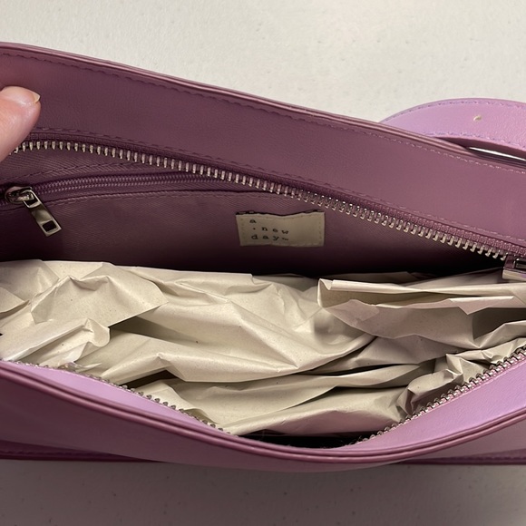 A New Day Purse with adjustable strap length and inside zippered pocket. NWT - Picture 2 of 3